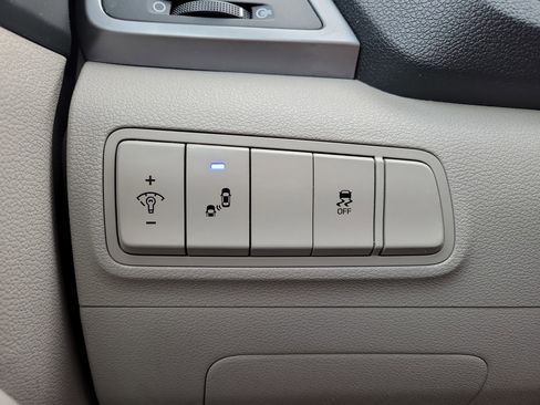 Used 2018 Hyundai Tucson Sport image 24