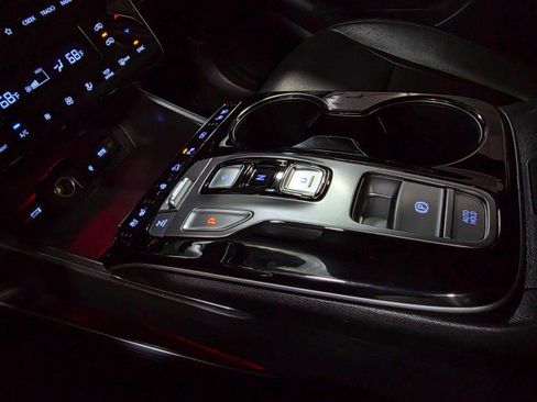 Used 2023 Hyundai Tucson Limited image 28