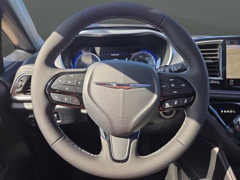 New 2026 Chrysler Pacifica Limited w/ S Appearance Package image 17