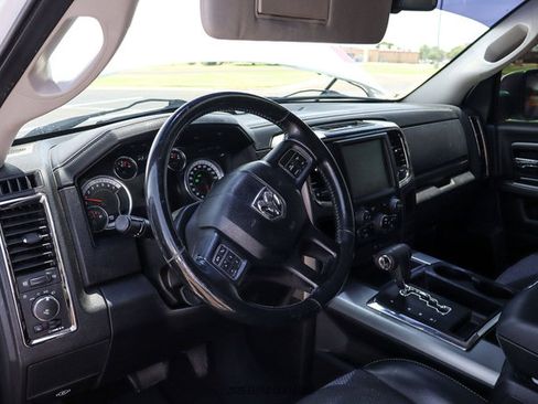 Used 2013 RAM 1500 R/T w/ Convenience Group RWD image 17