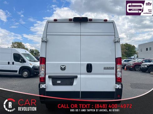Used 2025 RAM ProMaster 2500 w/ Convenience Group FWD image 6