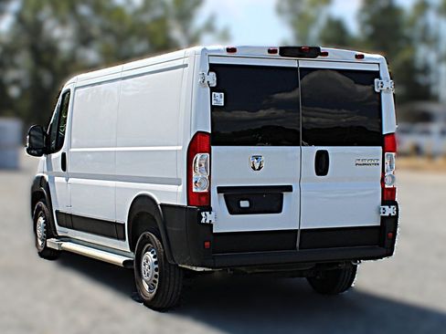 Used 2025 RAM ProMaster 2500 w/ U-Haul Equipment Group FWD image 4