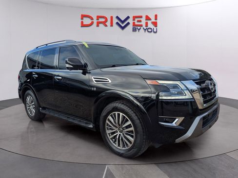 Used 2021 Nissan Armada SL w/ Captain's Chairs Package image 7