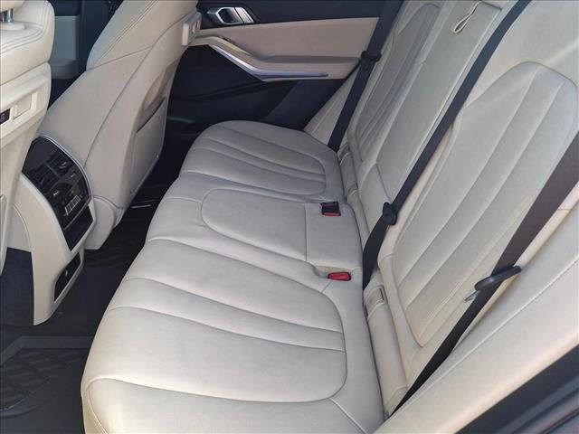 Used 2021 BMW X5 sDrive40i w/ Premium Package 2 RWD image 18