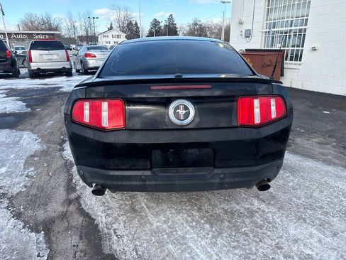 Used 2012 Ford Mustang Premium image 7