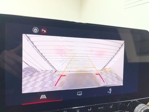 New 2026 GMC Canyon Elevation w/ Convenience Package image 10