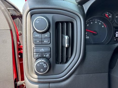 Used 2021 Chevrolet Silverado 1500 Custom AWD/4WD image 23