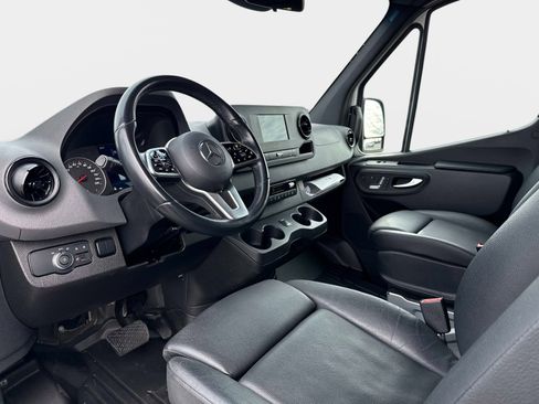 Used 2020 Mercedes-Benz Sprinter 2500 w/ Comfort Plus Package image 30