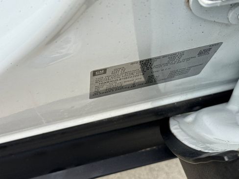 Used 2017 GMC Acadia SLT image 21