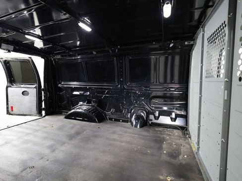 Used 2014 Ford E-150 and Econoline 150 w/ Power Group image 15