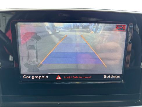 Used 2018 Audi Q3 2.0T Premium Plus image 26