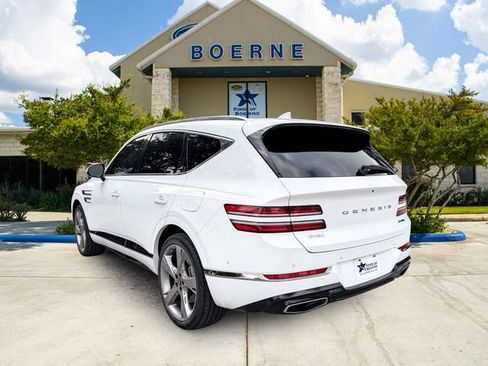Used 2023 Genesis GV80 3.5T w/ Prestige Package AWD/4WD image 3