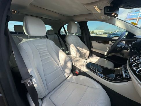 Used 2023 Mercedes-Benz E 450 4MATIC Sedan image 27