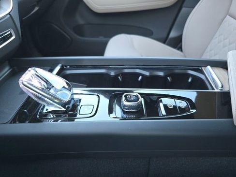 New 2026 Volvo XC60 B5 Plus w/ Climate Package image 35