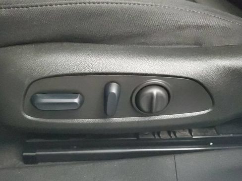 Used 2024 Chevrolet Malibu LT FWD image 23