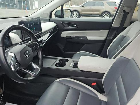 Used 2024 Honda Prologue Touring image 4