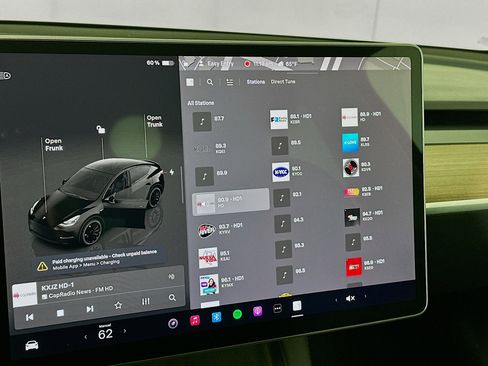 Used 2023 Tesla Model Y Performance image 18