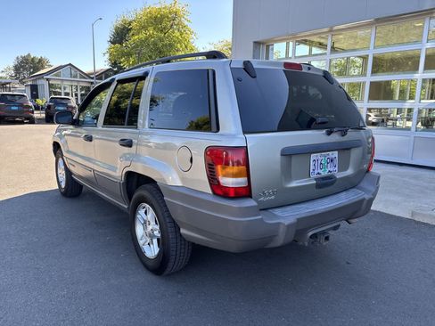 Used 2003 Jeep Grand Cherokee Laredo AWD/4WD image 3