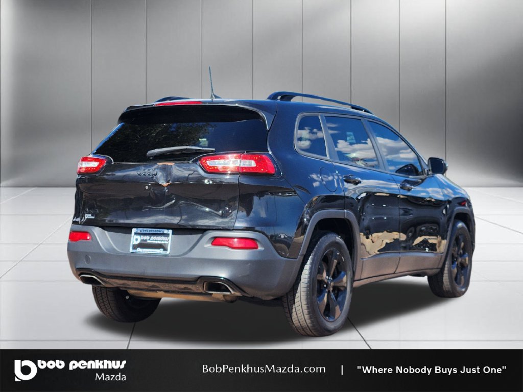 Used 2016 Jeep Cherokee Latitude w/ Cold Weather Group AWD/4WD image 25