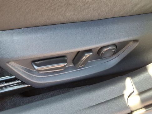 New 2026 Toyota Camry SE FWD image 9