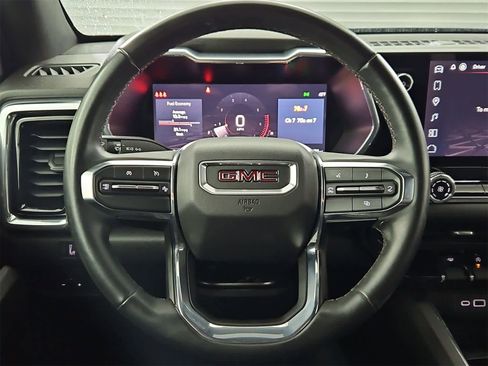 Used 2024 GMC Canyon Elevation image 22