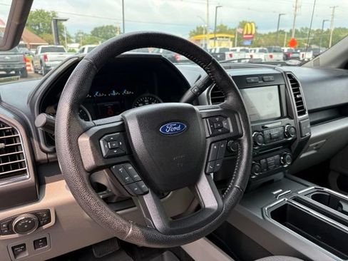Used 2016 Ford F150 XLT w/ Equipment Group 302A Luxury AWD/4WD image 4