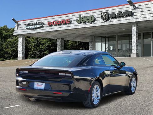 Used 2025 Dodge Charger R/T w/ Quick Order Package 25M R/T image 5