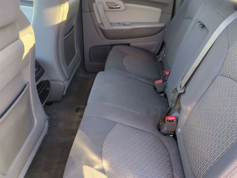 Used 2010 Chevrolet Traverse LT w/ Personal Connectivity Package image 21