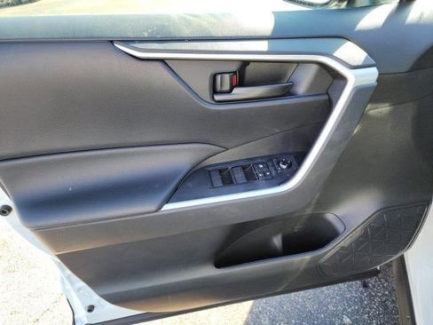 Used 2024 Toyota RAV4 LE AWD/4WD image 17
