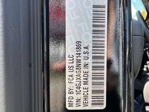 Used 2022 Jeep Wrangler Sport AWD/4WD image 20