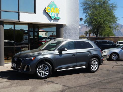 Used 2022 Audi Q5 2.0T Premium image 3
