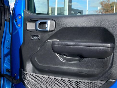 Used 2021 Jeep Gladiator Rubicon w/ Trailer Tow Package image 22