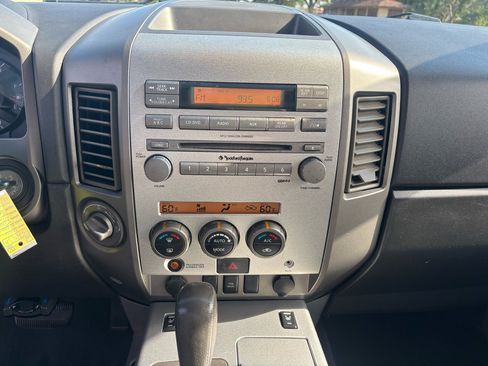 Used 2006 Nissan Titan LE w/ (T01) Tow Pkg image 16