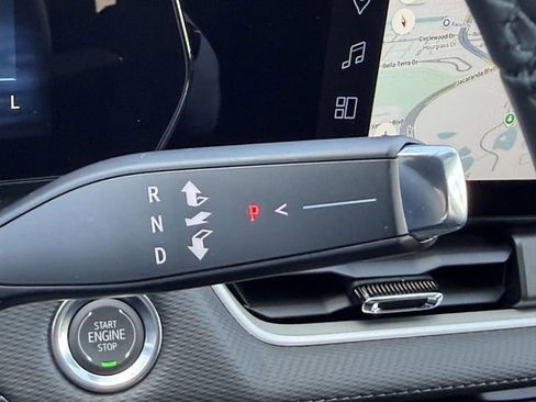 New 2026 Chevrolet Equinox LT w/ Safety and Technology Package FWD image 15