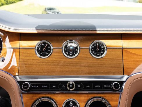 Used 2020 Bentley Continental GT AWD/4WD image 50
