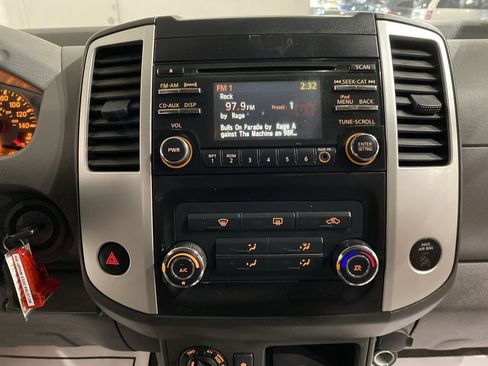 Used 2013 Nissan Xterra S image 16