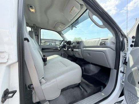 Used 2007 Ford F350 XL RWD image 16