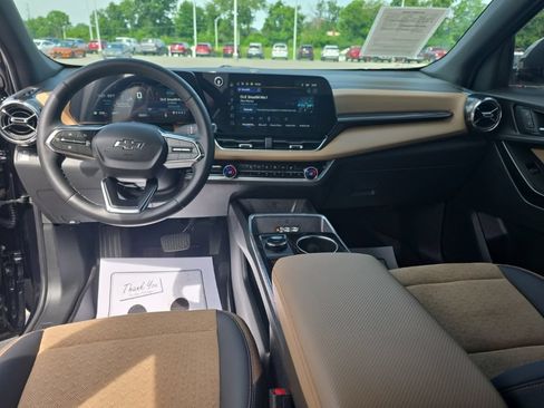 Used 2026 Chevrolet Equinox ACTIV AWD/4WD image 13