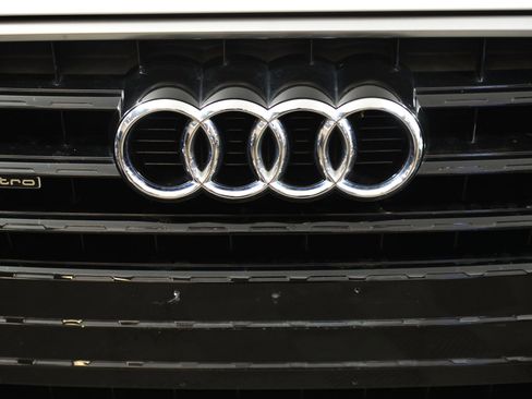 Used 2016 Audi Q3 2.0T Premium Plus image 17