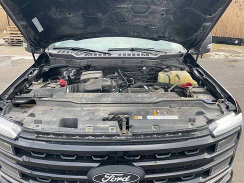 Used 2024 Ford F250 Lariat w/ Lariat Ultimate Package AWD/4WD image 37