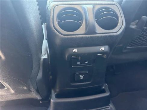 Used 2024 Jeep Wrangler Unlimited Rubicon 4xe AWD/4WD image 20