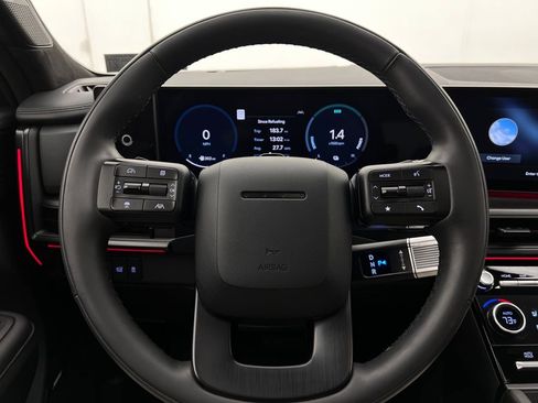 Used 2025 Hyundai Santa Fe Calligraphy image 21