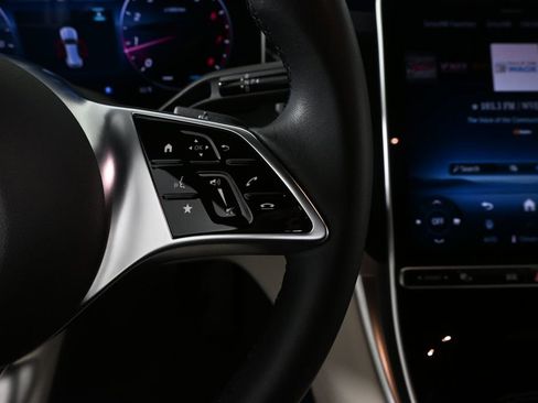 Used 2026 Mercedes-Benz GLC 300 image 11