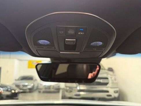 Used 2018 Genesis G80 3.3T Sport RWD image 22
