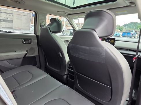 New 2027 Kia Seltos EX w/ EX Panoramic Sunroof Package AWD/4WD image 18