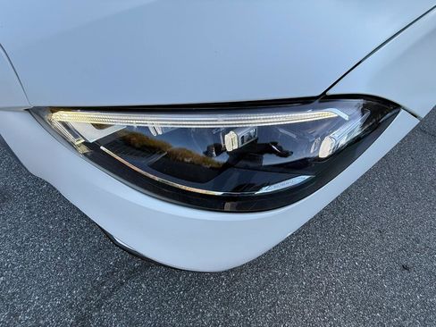 Used 2022 Mercedes-Benz S 580 4MATIC Sedan w/ AMG Line Package image 29
