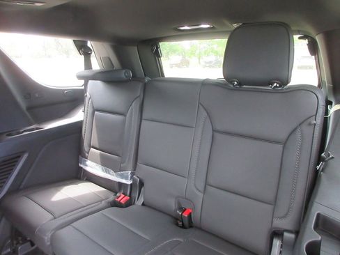 New 2026 GMC Yukon Denali image 13