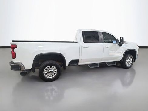 Used 2022 Chevrolet Silverado 2500 LT w/ Convenience Package AWD/4WD image 11