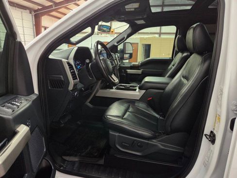 Used 2022 Ford F250 Lariat w/ Lariat Ultimate Package image 6