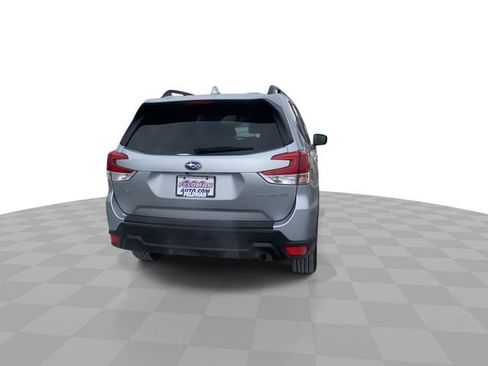 Used 2020 Subaru Forester Premium image 9